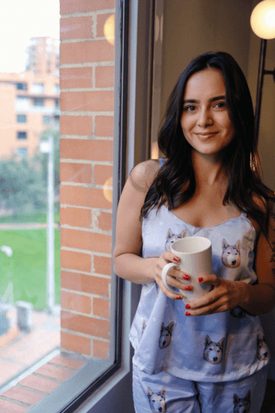 Pijama Mujer short y blusa en satín